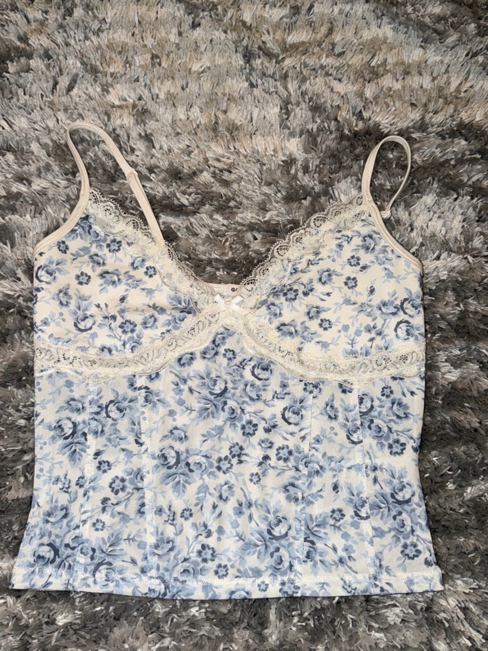 Lace-Trim Floral Cami Top in Blue and White